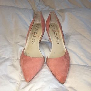 Perfect heels for any season!